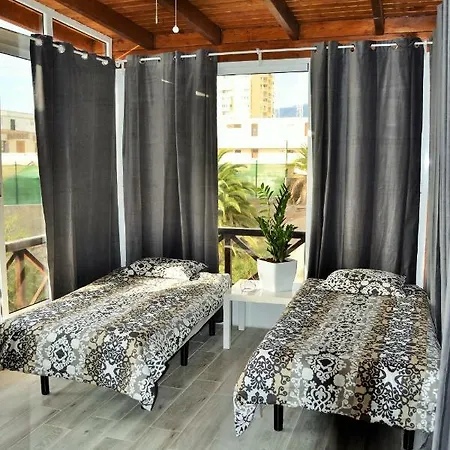 Central Las Americas, Sleeps 4, Great Location 아파트 플라야데라스아메리카스