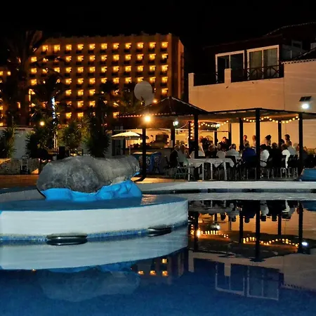 Daire Central Las Americas, Sleeps 4, Great Location