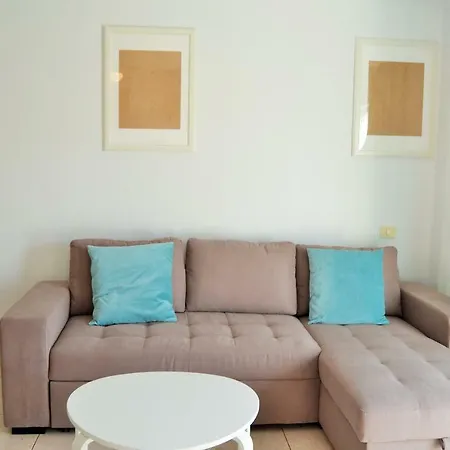 Daire Central Las Americas, Sleeps 4, Great Location *